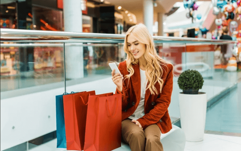 WhatsApp Page for Fashion Brands: Connecting with Shoppers